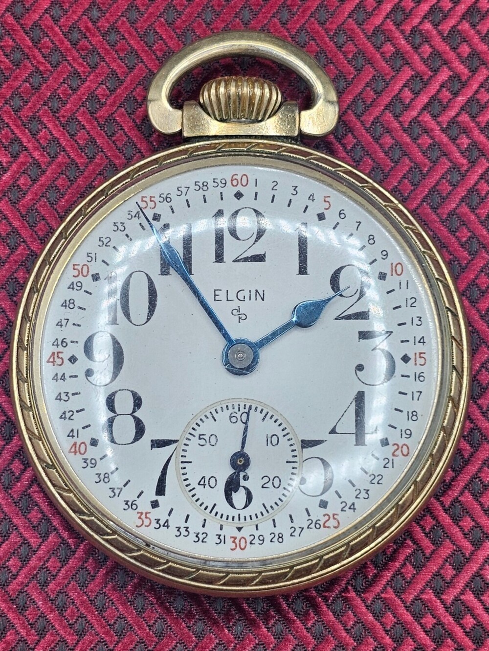 Vintage Elgin Pocket Watch with White Dial and Gold-Tone Case